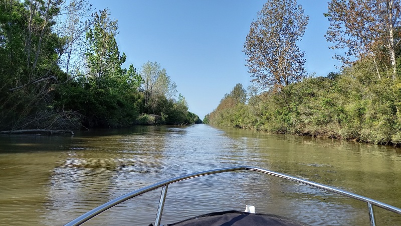 Vendo Lote sobre Canal La Granja Boya 81