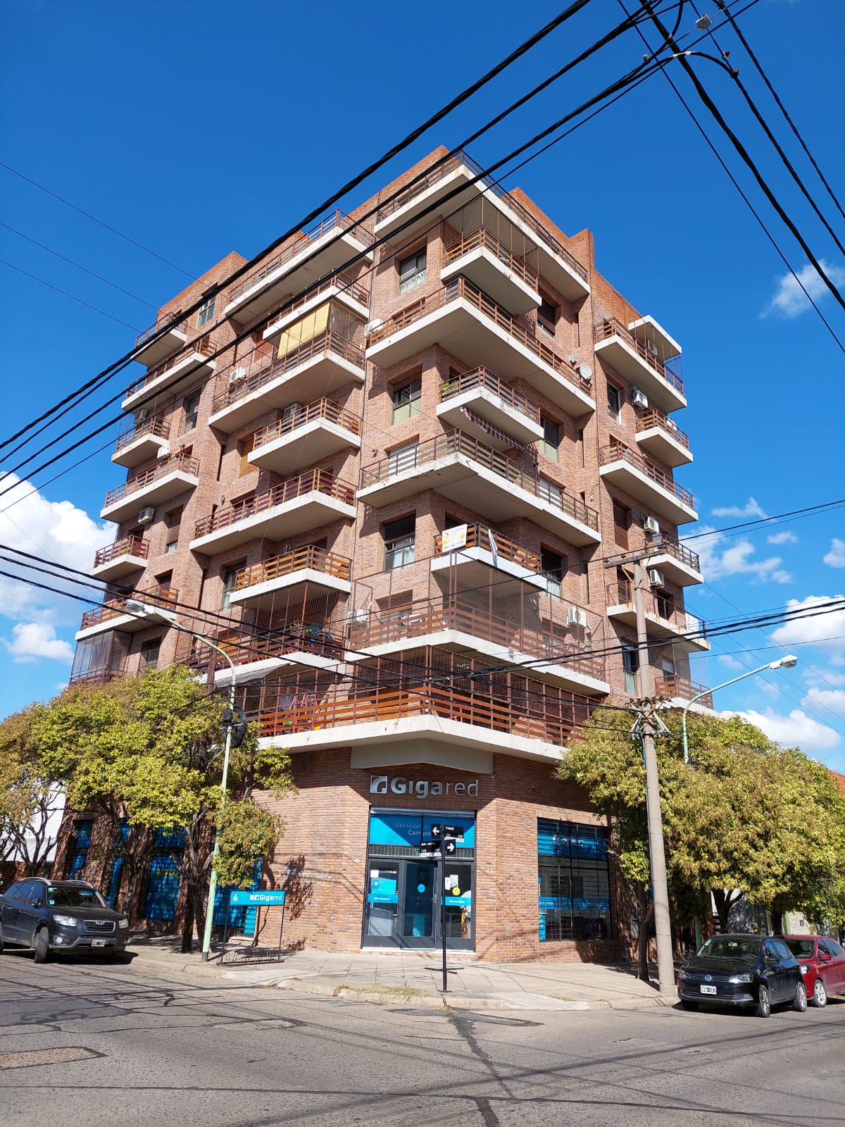 DEPARTAMENTO EN VENTA , AMPLIO, LUMINOSO Y EN PLENO CENTRO.