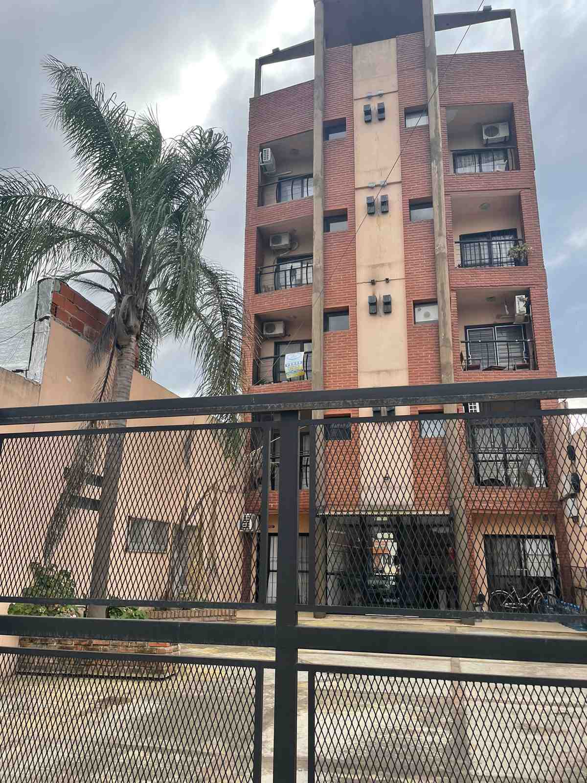 Departamento en Venta en Campana (Jacob  973 PB)