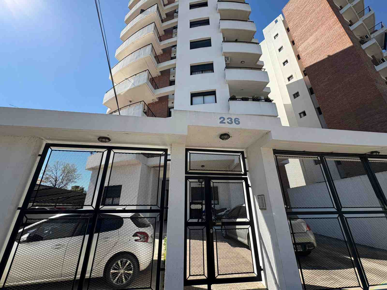 Departamento en Alquiler en Campana (Beruti  236 1°)