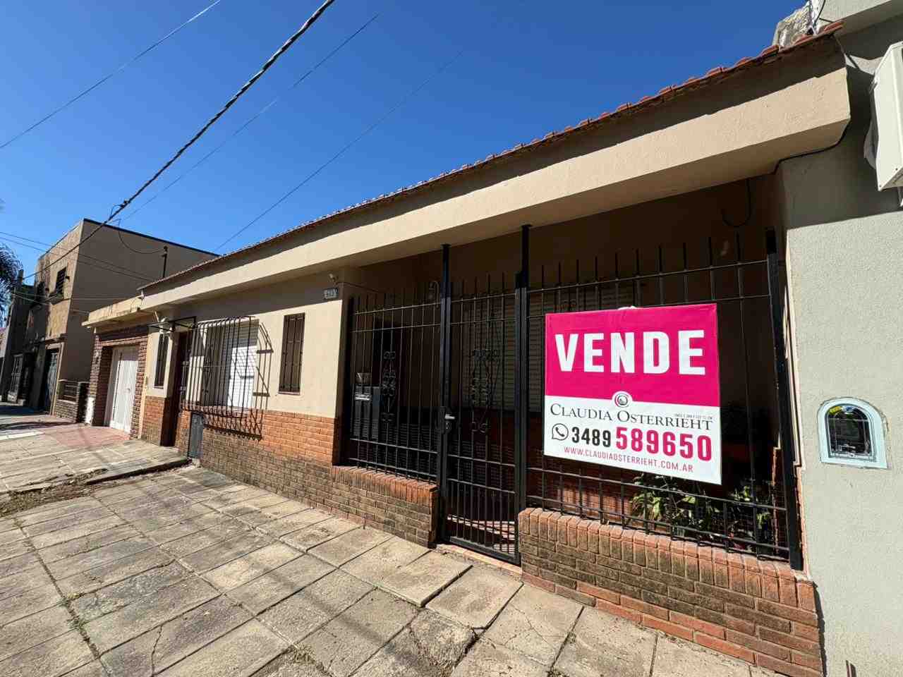 Casa en Venta en Campana (Rawson  942)