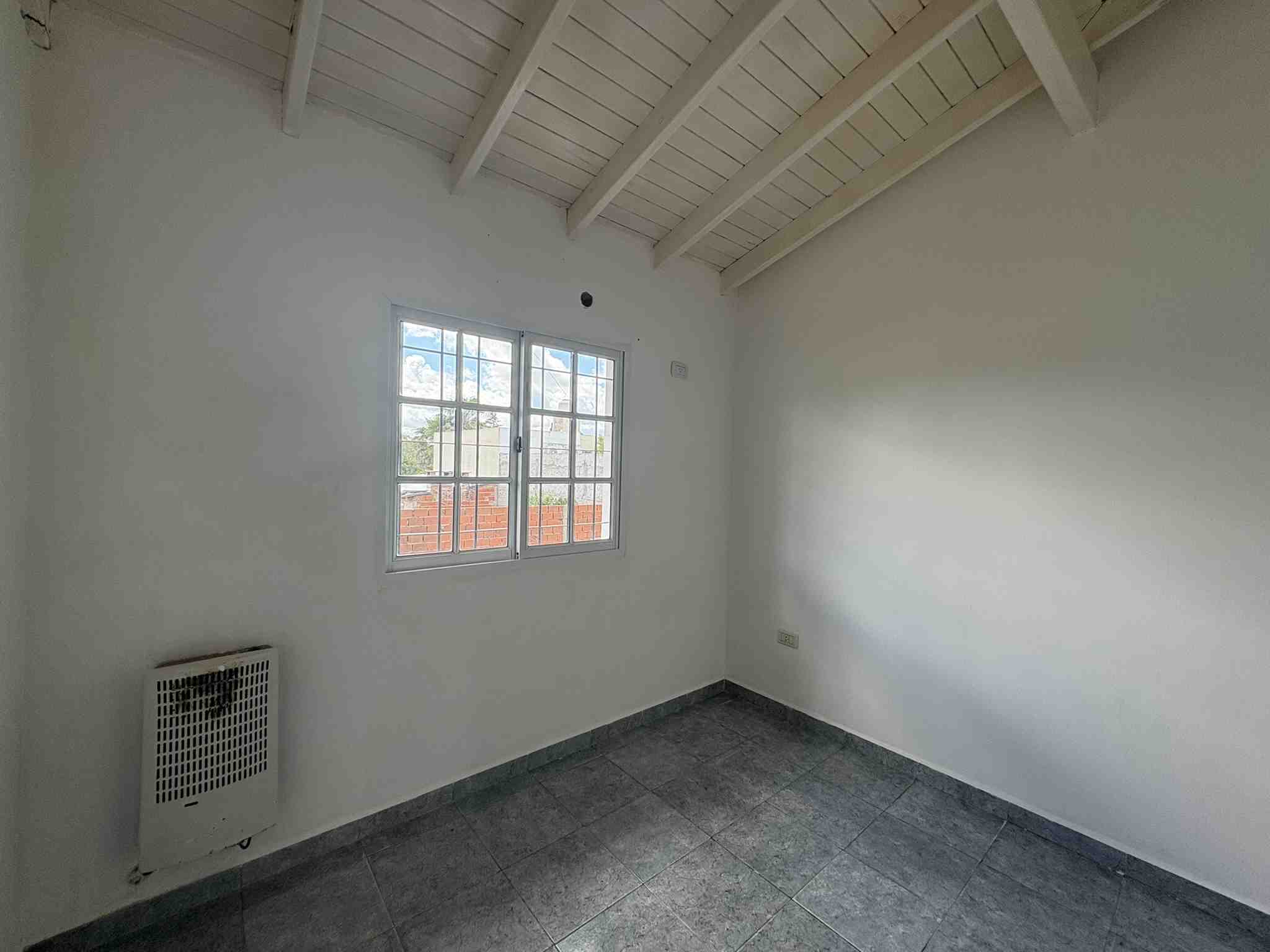 Duplex en Alquiler en Campana (Sin nombre  2221)