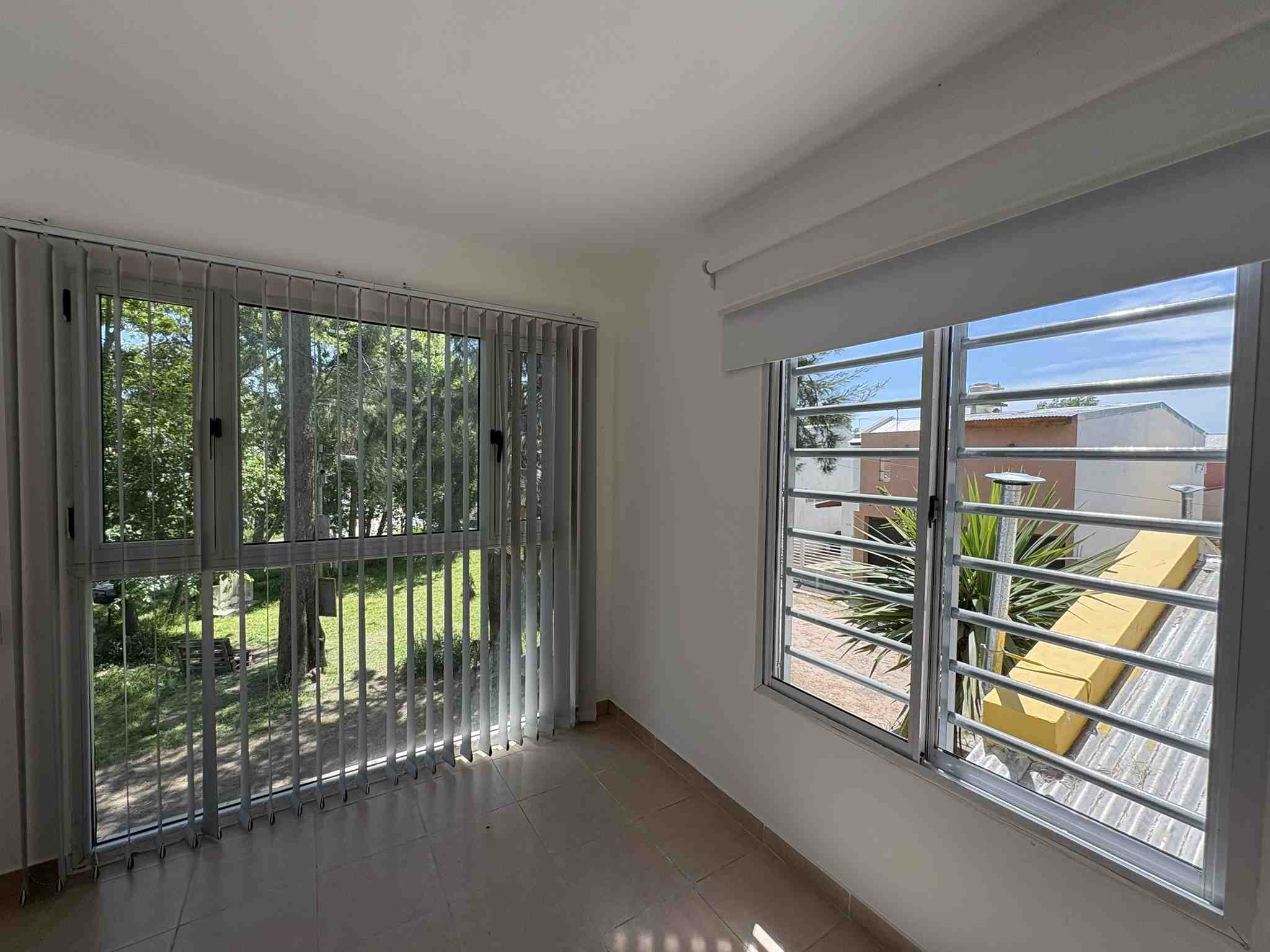 Casa en Alquiler en Campana (Saubaber 432)