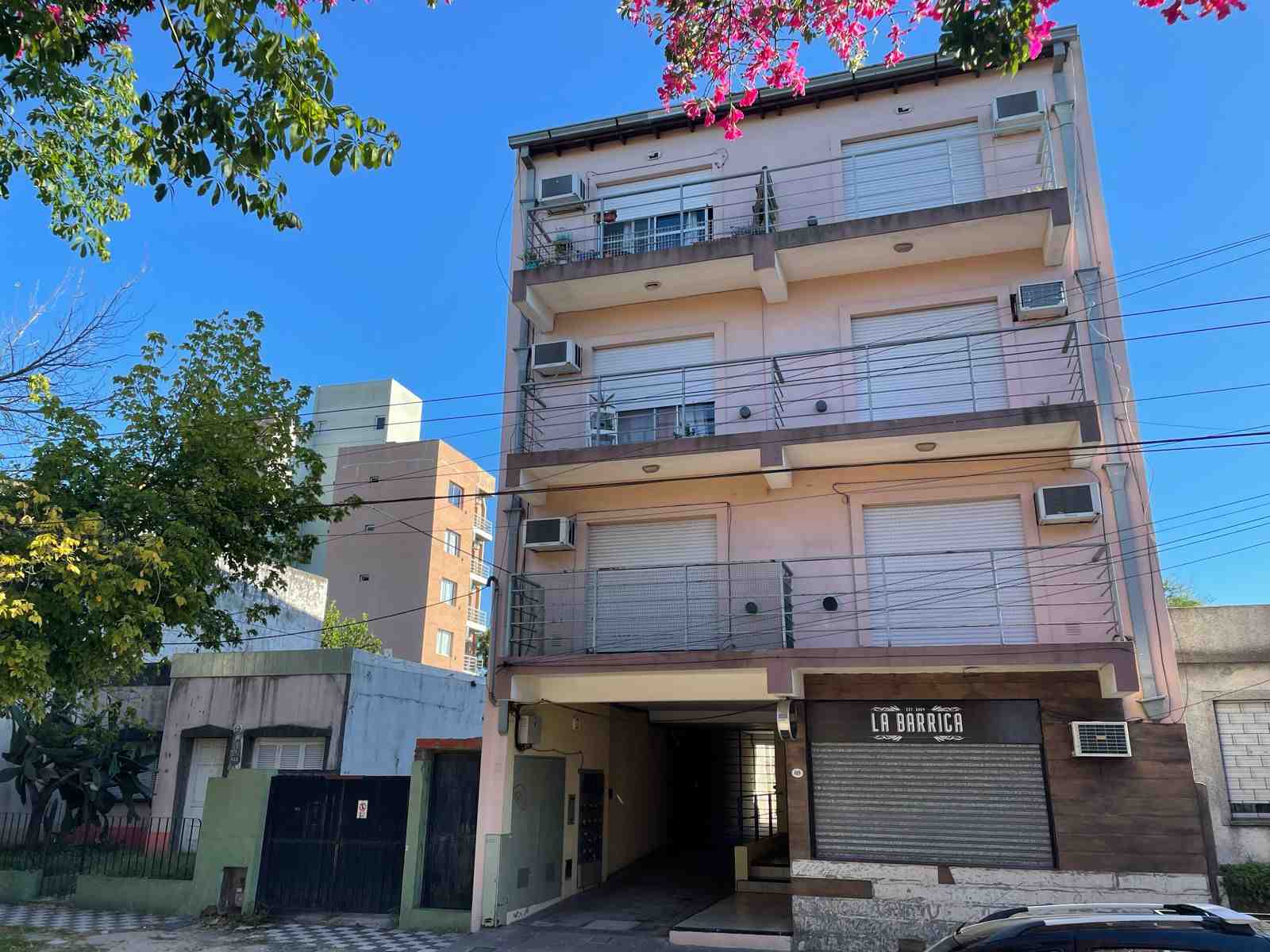 Departamento en Alquiler en Campana (Ameghino  621)