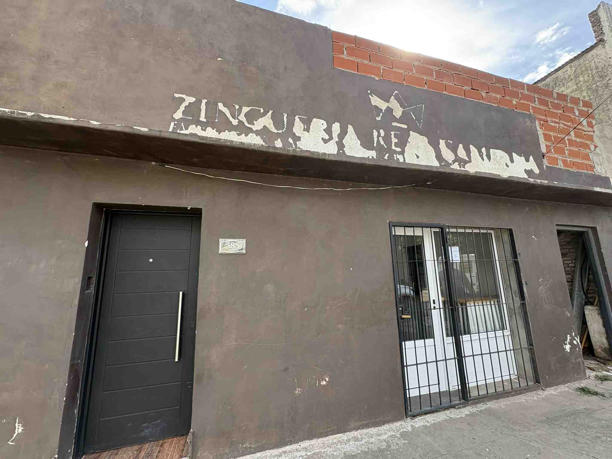 Local en Alquiler en Campana (Castelli  585)