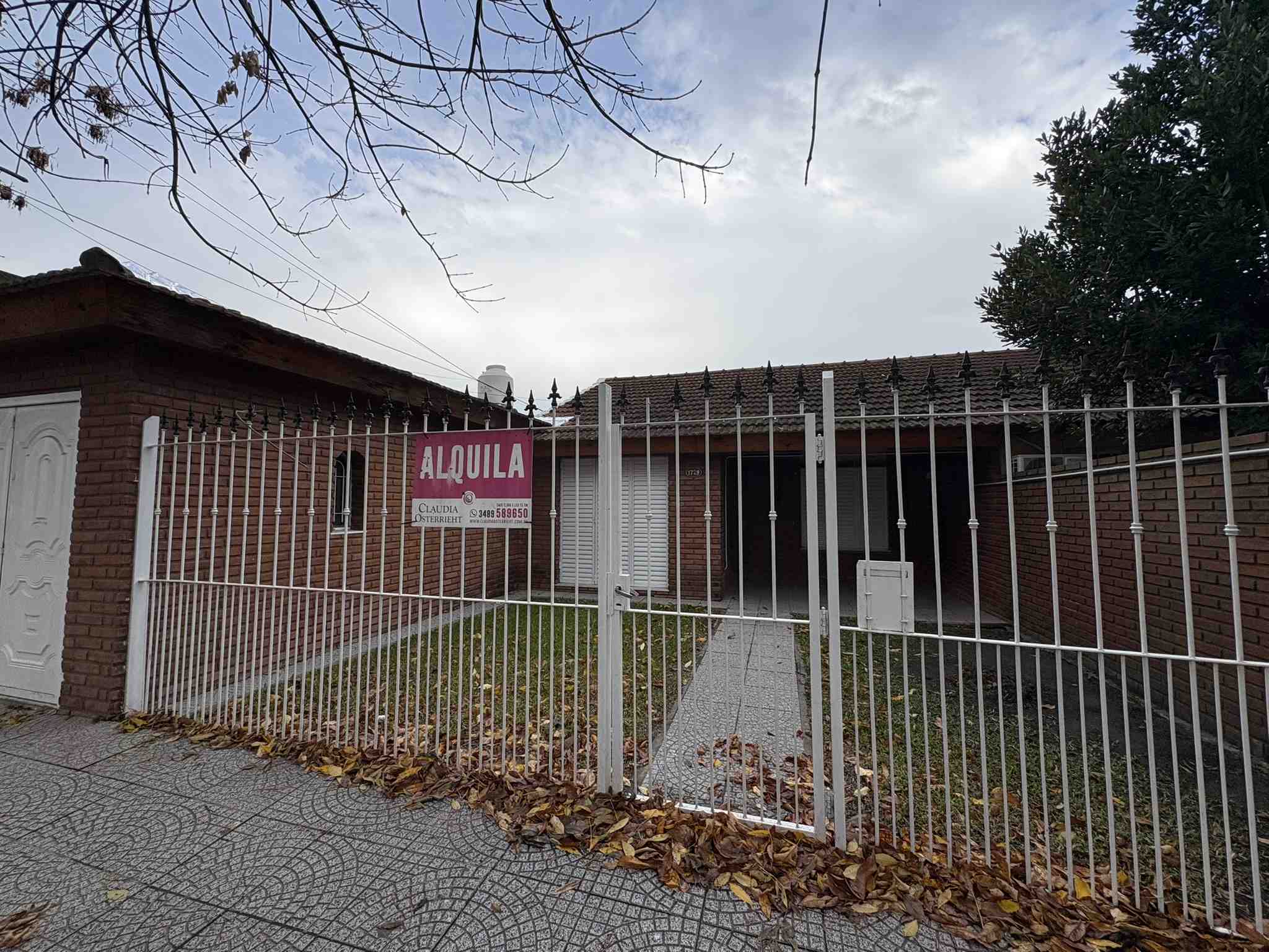 Casa en Alquiler en Campana (Vigalondo 1729)