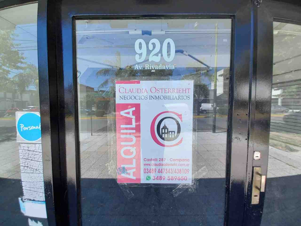 Local en Alquiler en Campana (Av. Varela 918)