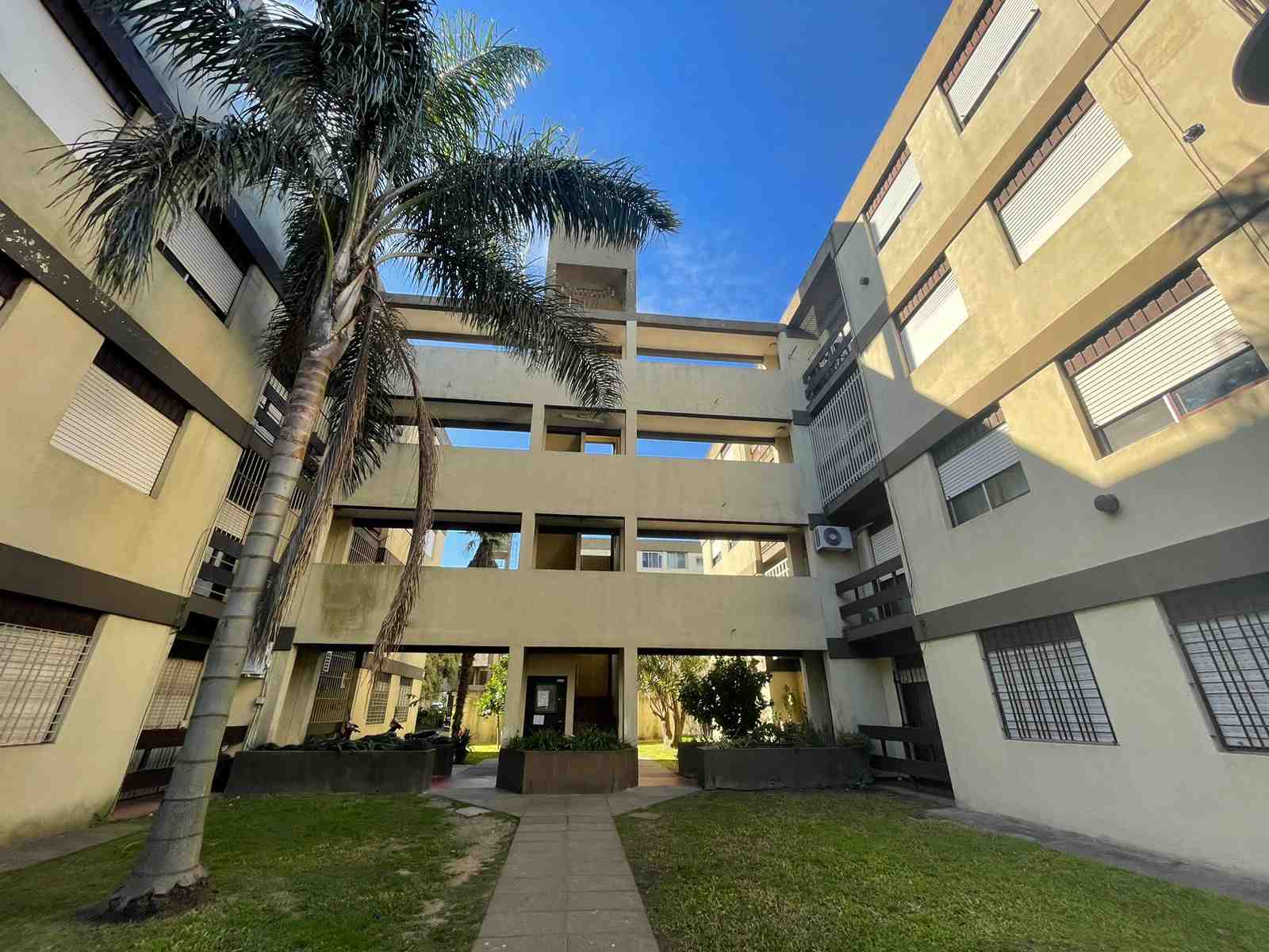 Departamento en Alquiler en Campana (Ghandy  1447 2C)