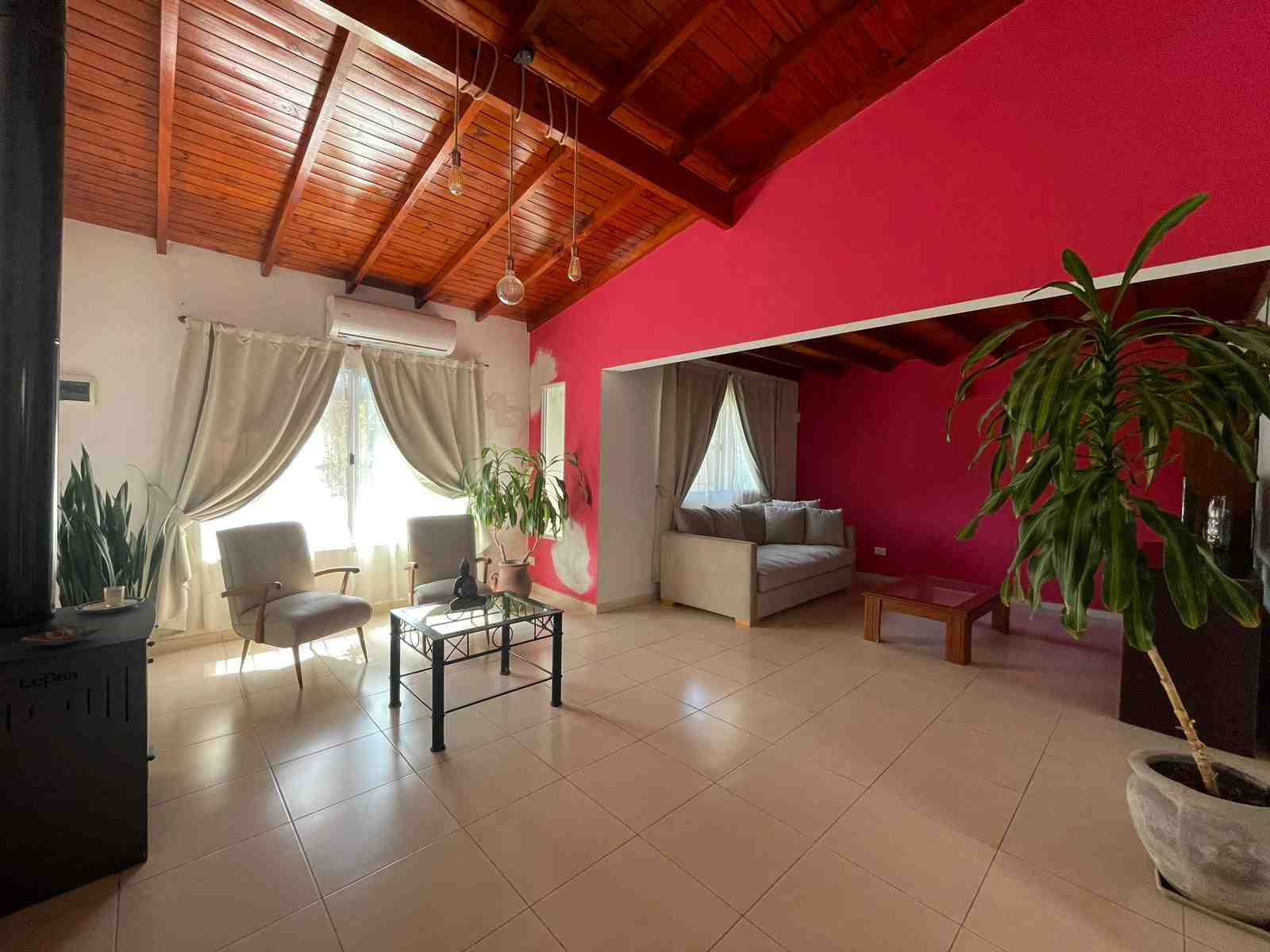 Casa en Alquiler en Campana (Cuelli 5517)
